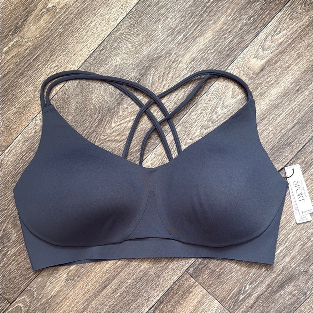 Victoria’s Secret Sport Gray VSX Elevate Strappy-Comfort Sports Bra NWT